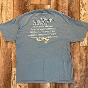 Bob Seger 2017 Tour Cities T Shirt Silver Bullet Band Concert Blue XL